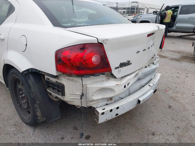 DODGE AVENGER EXPRESS - 6