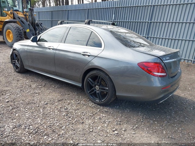 MERCEDES-BENZ E-CLASS - 3