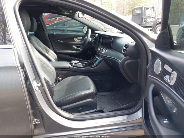 MERCEDES-BENZ E-CLASS - 5