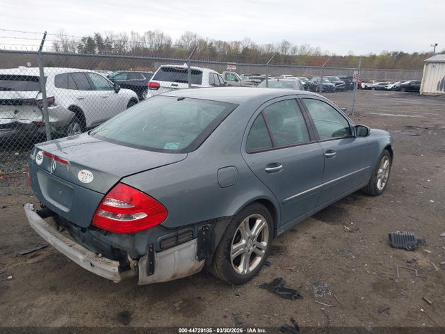 MERCEDES-BENZ E-CLASS - 4