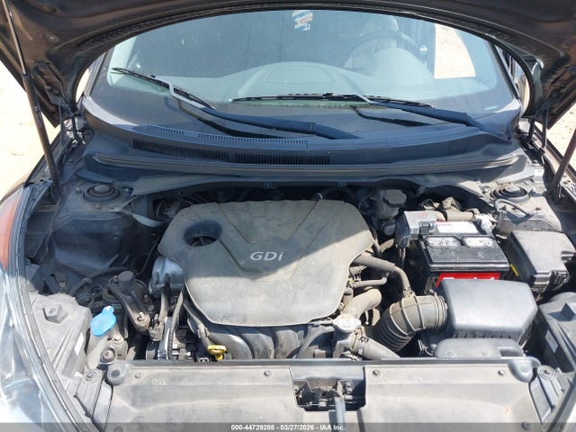 HYUNDAI VELOSTER BASE W/BLACK - 6