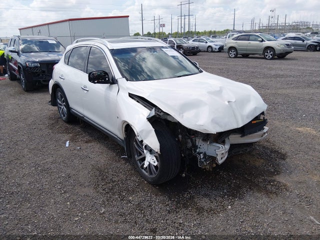 2016 INFINITI QX50 