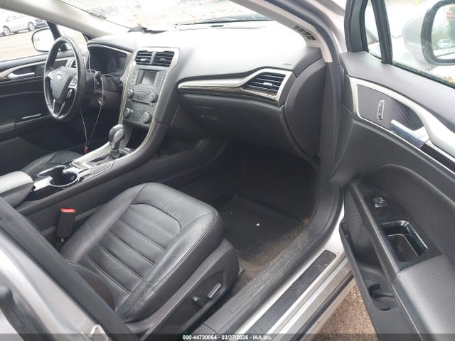 FORD FUSION SE - 5