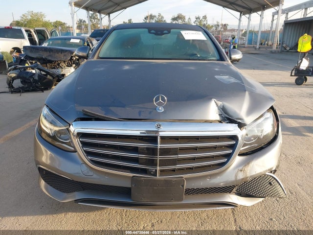 صورة مصغرة 12 لـ 2019 Mercedes-BENZ E 450 4MATIC