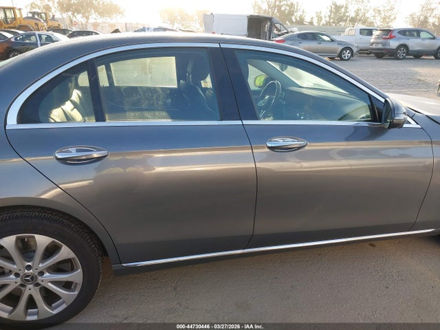 صورة مصغرة 13 لـ 2019 Mercedes-BENZ E 450 4MATIC
