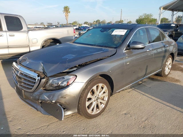 2019 Mercedes-BENZ E 450 4MATIC 照片 2