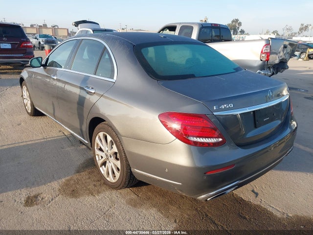 2019 Mercedes-BENZ E 450 4MATIC 照片 3