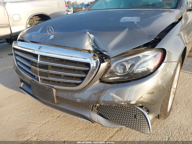 2019 Mercedes-BENZ E 450 4MATIC 照片 6