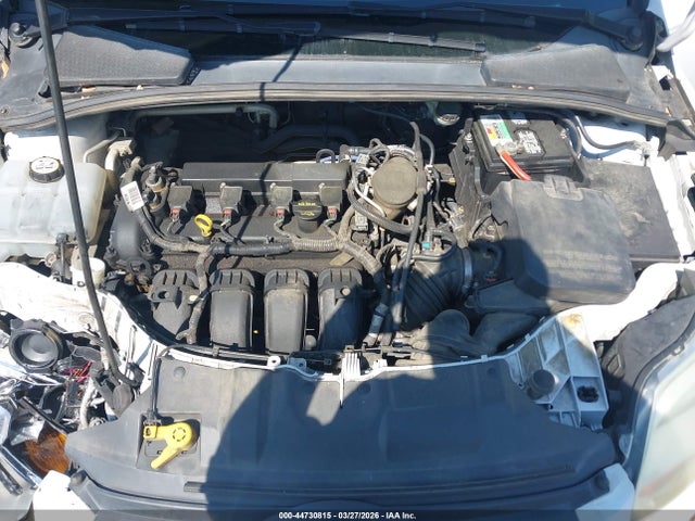 FORD FOCUS SE - 10