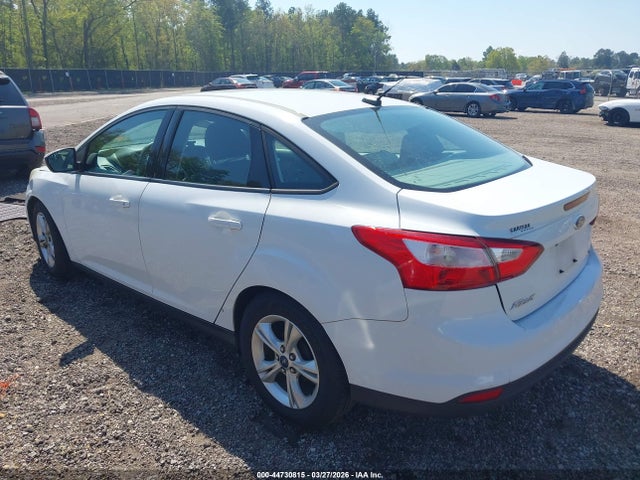 FORD FOCUS SE - 3