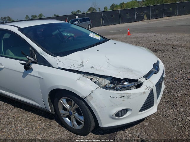 FORD FOCUS SE - 6