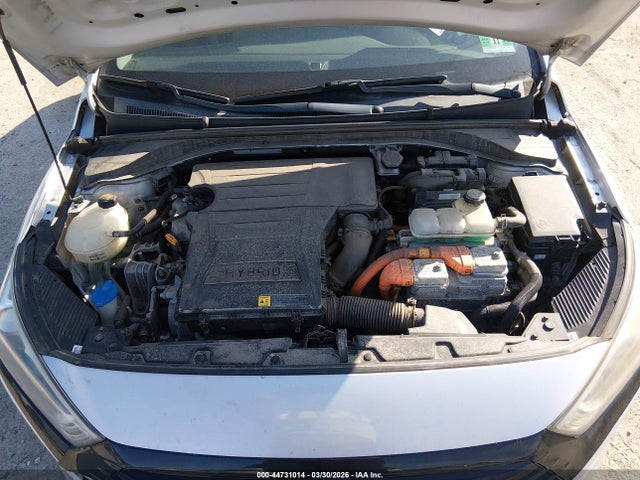 HYUNDAI IONIQ HYBRID BLUE - 10