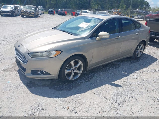 FORD FUSION SE - 2