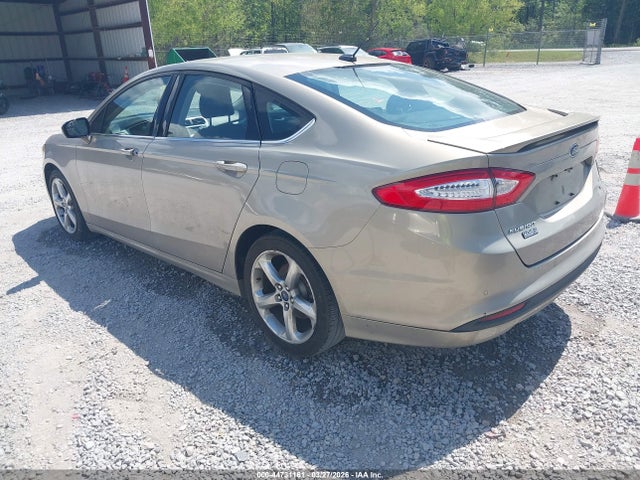 FORD FUSION SE - 3