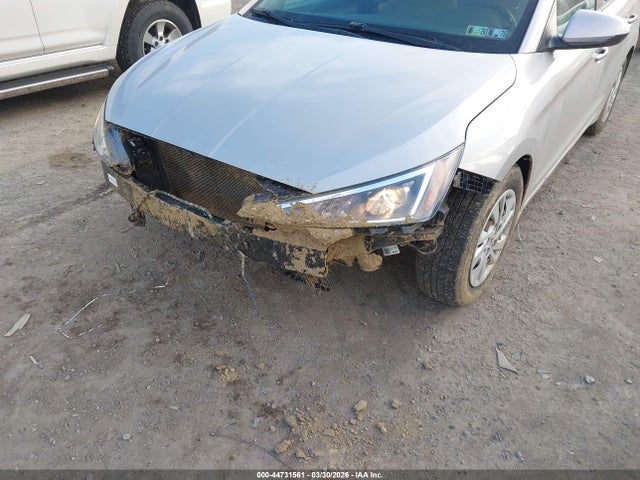 HYUNDAI ELANTRA SE - 6