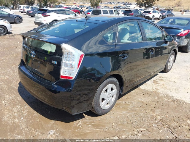 TOYOTA PRIUS - 4