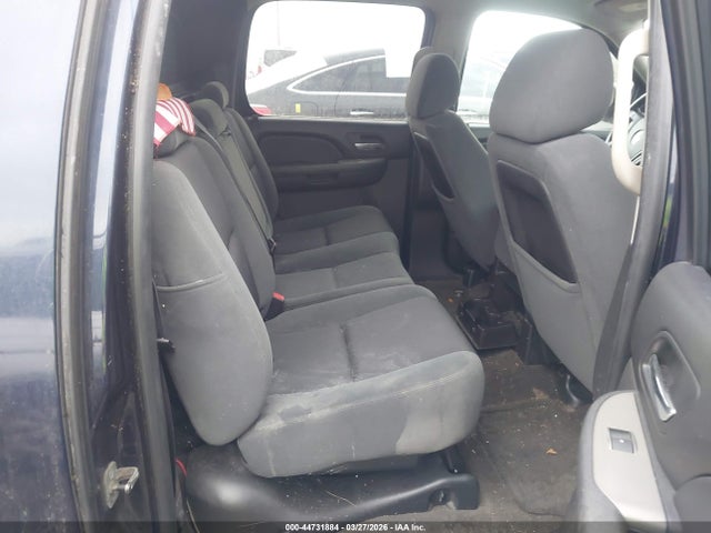 CHEVROLET AVALANCHE 1500 LS - 8