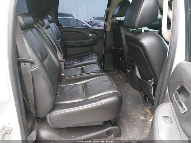 CHEVROLET AVALANCHE 1500 LT - 8