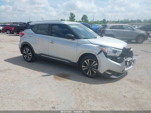 2018 NISSAN KICKS SR