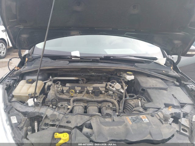 FORD FOCUS TITANIUM - 10