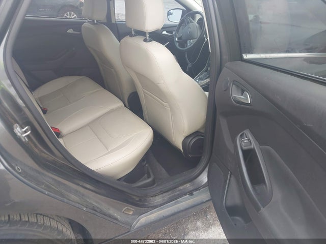 FORD FOCUS TITANIUM - 8