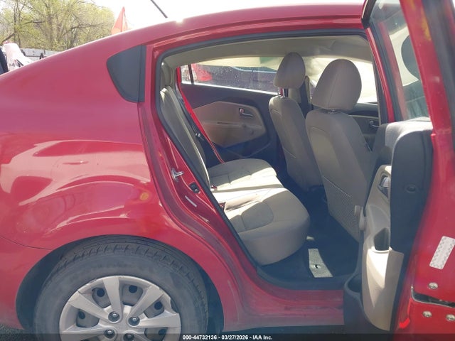 KIA RIO LX - 8