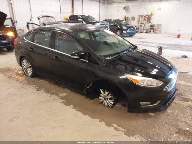 FORD FOCUS TITANIUM - 1