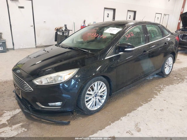 FORD FOCUS TITANIUM - 2