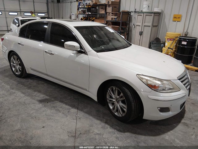 HYUNDAI GENESIS 4.6 - 1