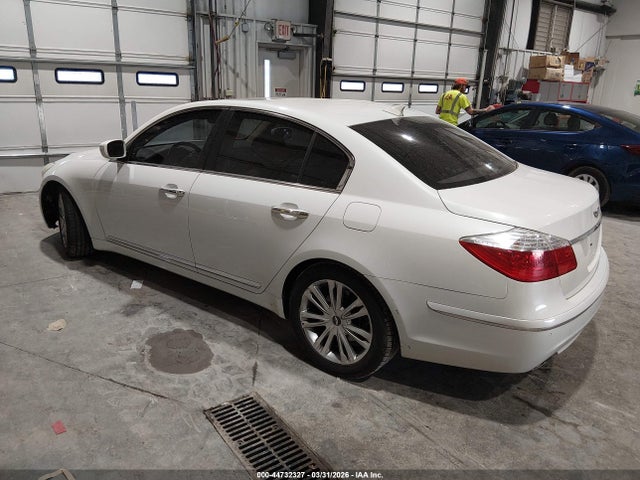 HYUNDAI GENESIS 4.6 - 3