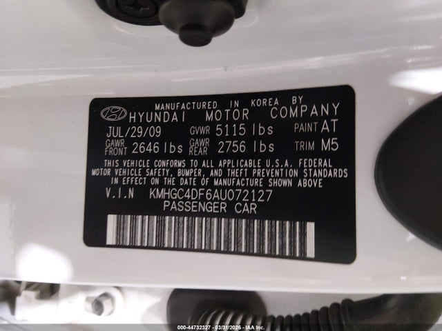 HYUNDAI GENESIS 4.6 - 9