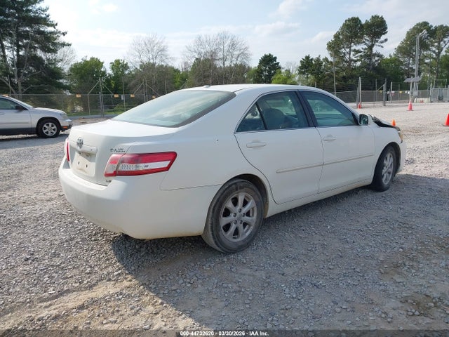 TOYOTA CAMRY - 4