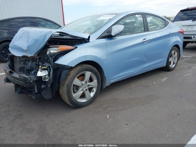 HYUNDAI ELANTRA GLS - 2