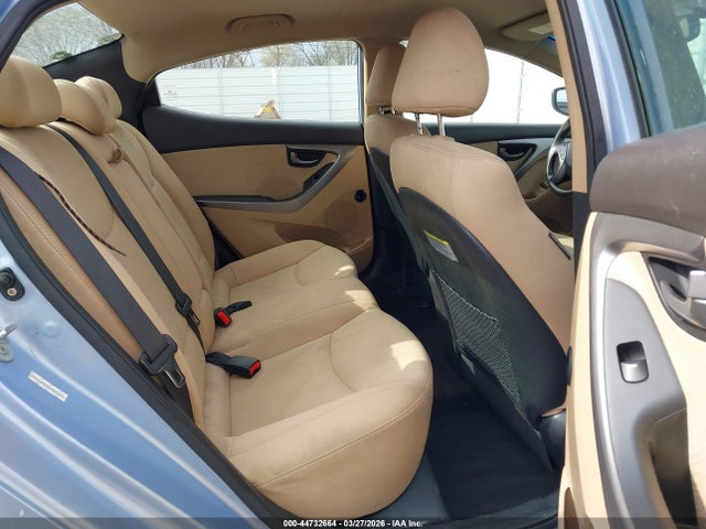 HYUNDAI ELANTRA GLS - 8