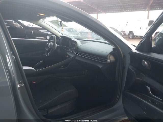 HYUNDAI ELANTRA SEL - 5