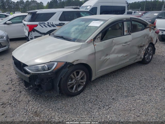 HYUNDAI ELANTRA SE - 2