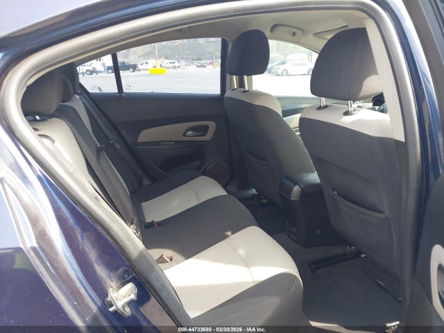 CHEVROLET CRUZE LS - 8