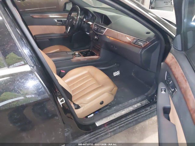 MERCEDES-BENZ E-CLASS - 5