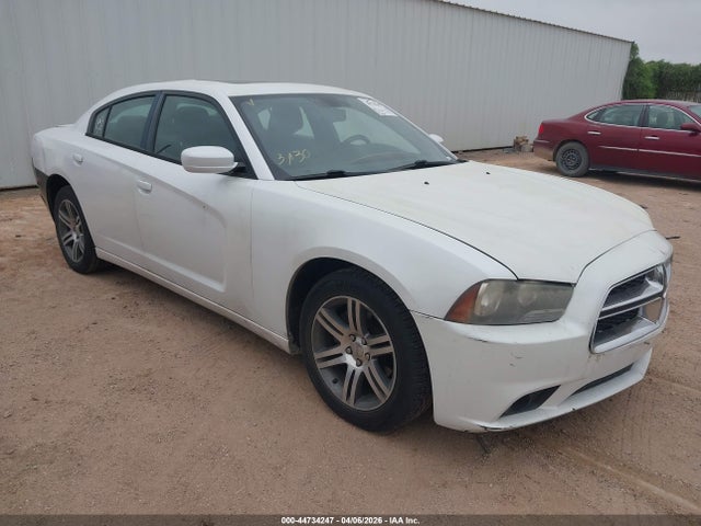 DODGE CHARGER SXT - 1