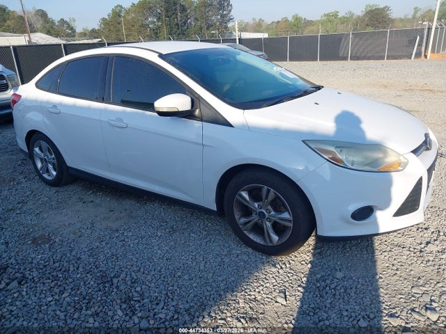 FORD FOCUS SE - 1