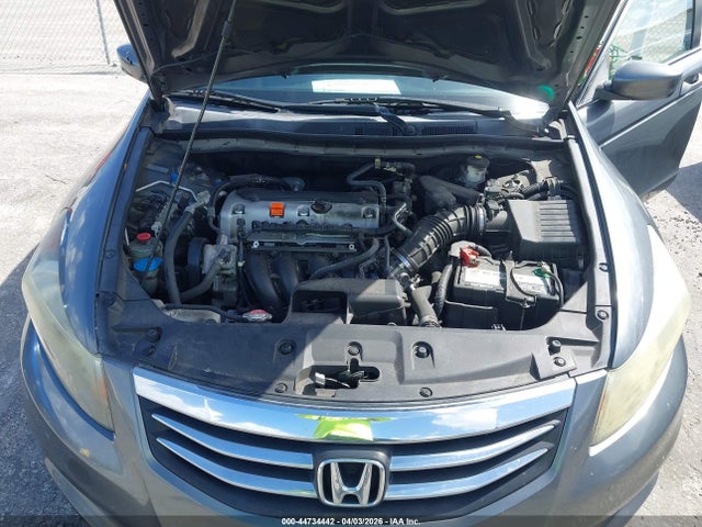 HONDA ACCORD 2.4 SE - 10