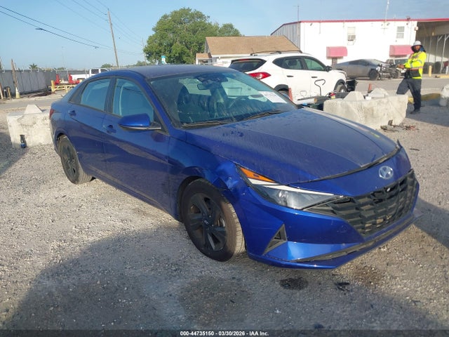 HYUNDAI ELANTRA SEL - 1