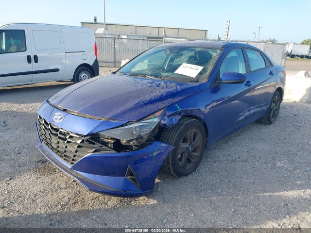 HYUNDAI ELANTRA SEL - 2