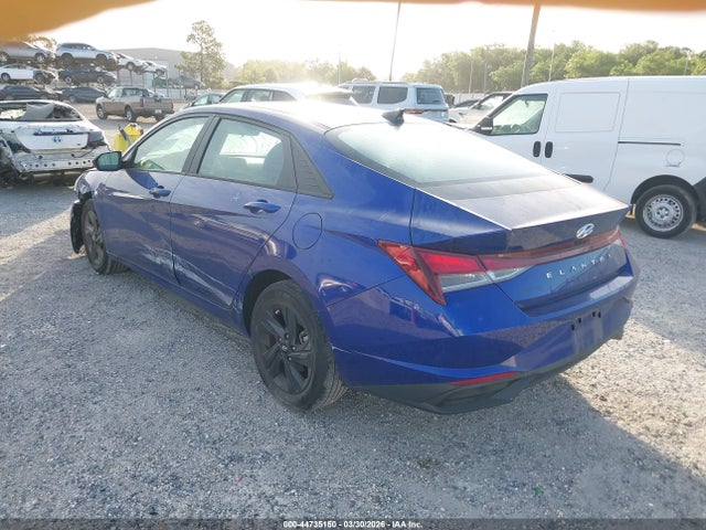 HYUNDAI ELANTRA SEL - 3