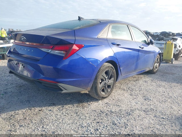 HYUNDAI ELANTRA SEL - 4