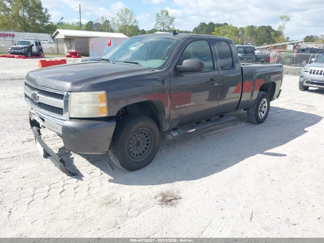2011 Chevrolet SILVERADO 1500 LS 照片 2