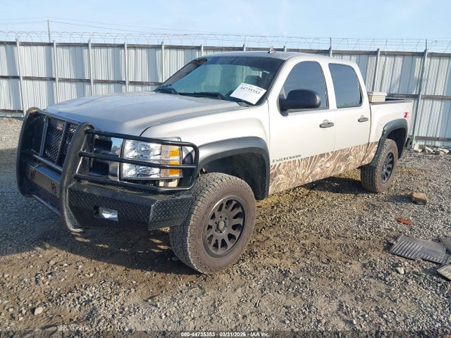 CHEVROLET SILVERADO 1500 LT1 - 2