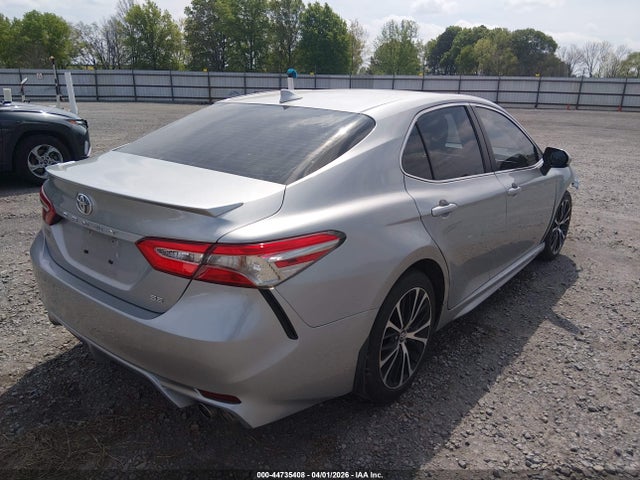 TOYOTA CAMRY - 4