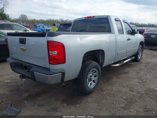 CHEVROLET SILVERADO 1500 LS - 4