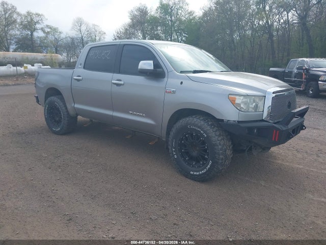 2013 TOYOTA TUNDRA GRADE 5.7L V8